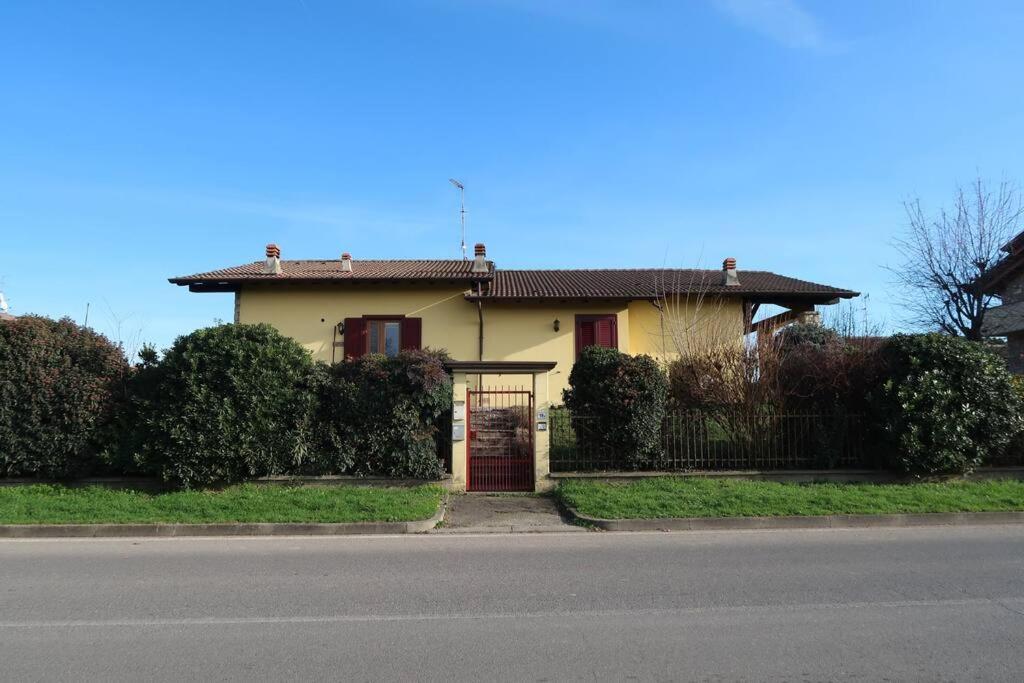 Casa Rene: Appartamento In Franciacorta Castegnato Exterior photo